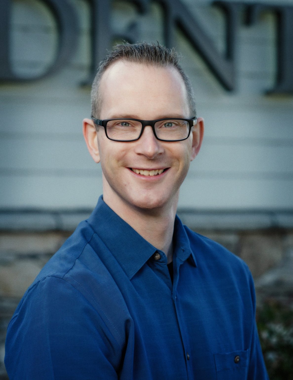 Warrenton Cosmetic Dentist Dr. Curtis Felman Alexandroff Dental